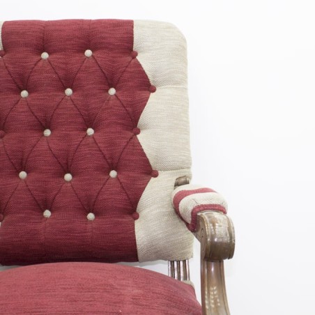 Sillón rojo y gris con brazos