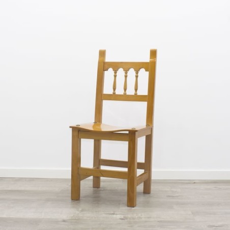 Silla fija en cerezo claro