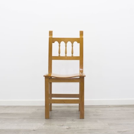 Silla fija en cerezo claro