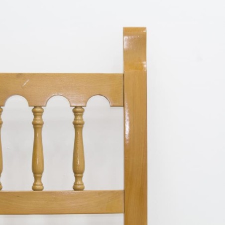 Silla fija en cerezo claro