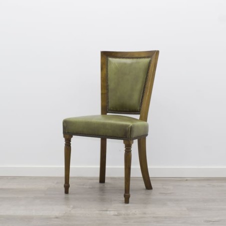 Silla clásica sin brazos con respaldo medio
