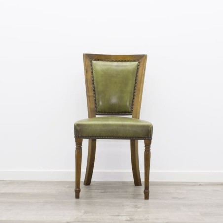 Silla clásica sin brazos con respaldo medio