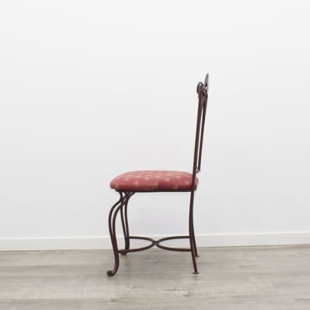 Silla fija con respaldo alto en forja