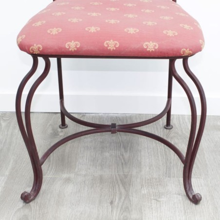 Silla fija con respaldo alto en forja