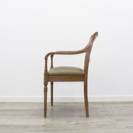 Silla de madera en piel verde