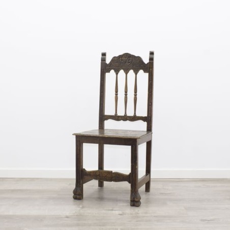 Silla toda madera con dibujo