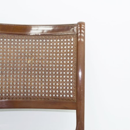 Silla fija en napel burdeos