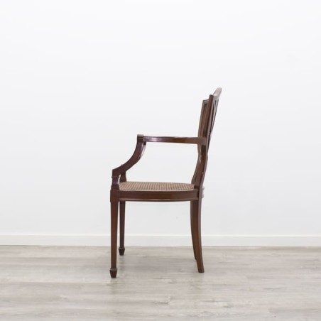 Silla todo madera con brazos
