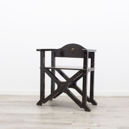 Silla fija en madera caoba con brazos