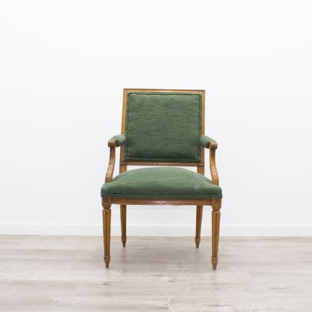 Sillón fijo de madera nogal en tela verde