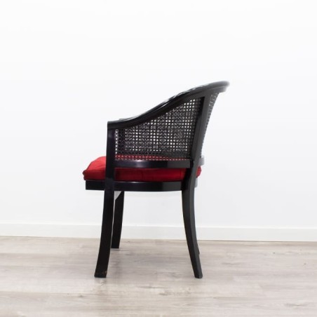Sillón clásico con respaldo de mimbre