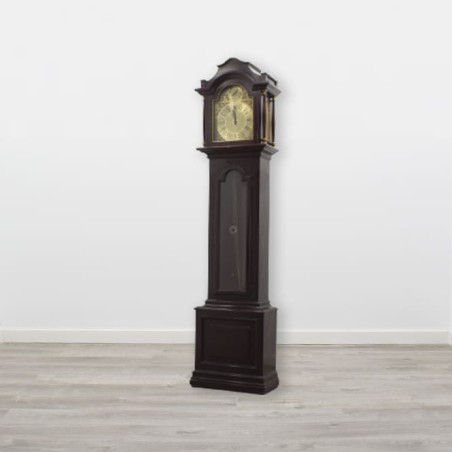 Reloj de pie en madera clásico