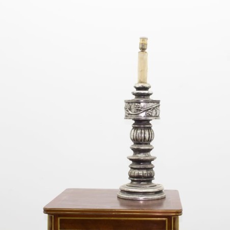 Lámpara de mesa en plata