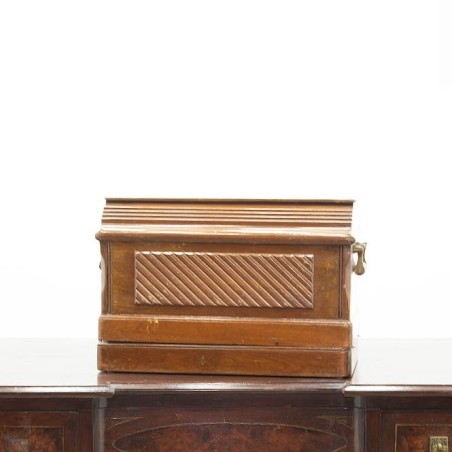 Maquina de coser con transportín