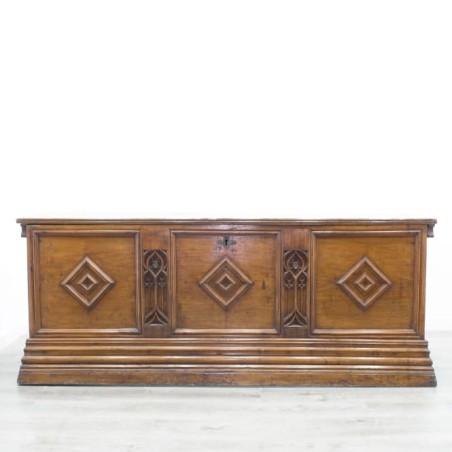 Arcón de madera