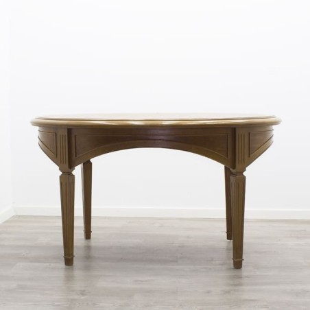 Mesa ovalada de madera roble