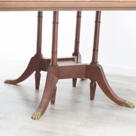 Mesa de juntas en madera raíz