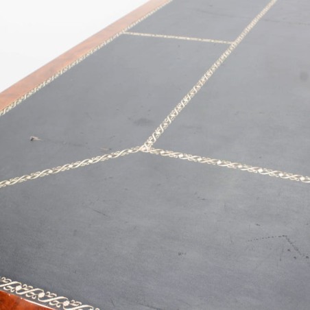 Mesa de juntas en madera raíz