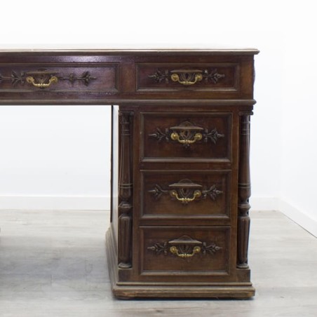 Mesa con 9 cajones de madera rústico