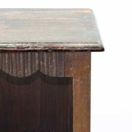 Mesita de madera diáfana acabado nogal