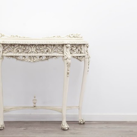 Consola clásica de madera en blanco envejecido