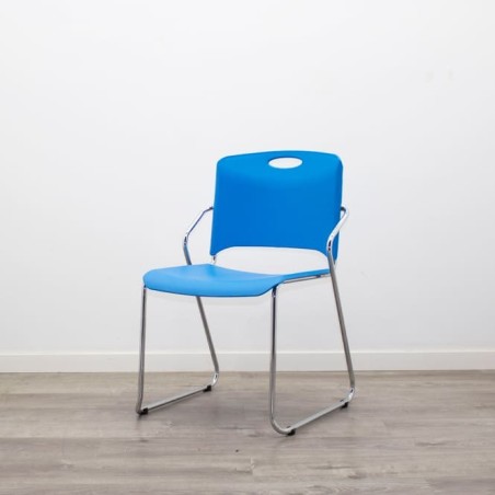 Silla en polipropileno sin brazos (varios colores)