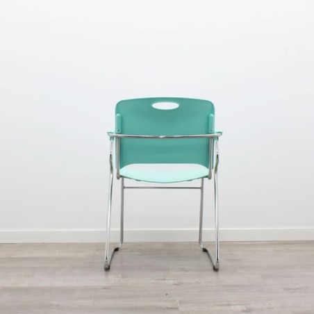 Silla colectividad en azul turquesa