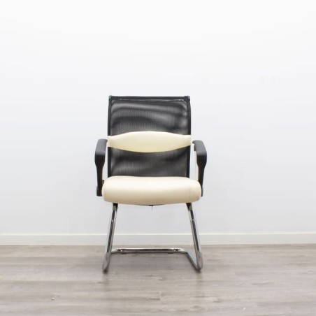 Silla confidente asiento en piel beige