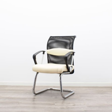 Silla confidente asiento en piel beige