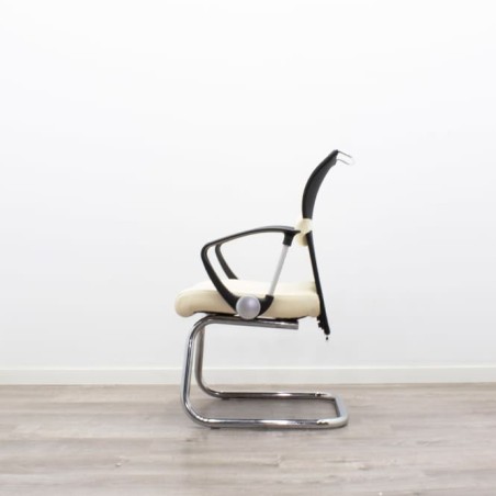Silla confidente asiento en piel beige