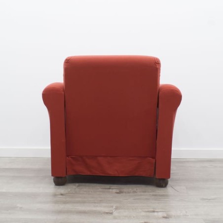 Sillón de espera en tela roja