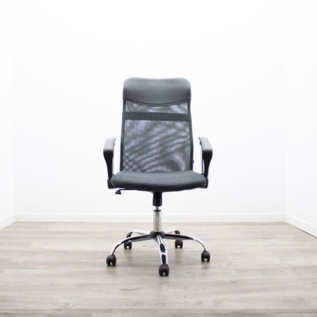 Sillón de dirección en malla negro