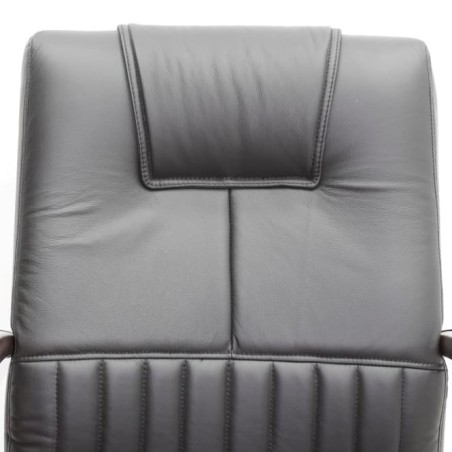 Sillón de dirección en napel negro con brazos