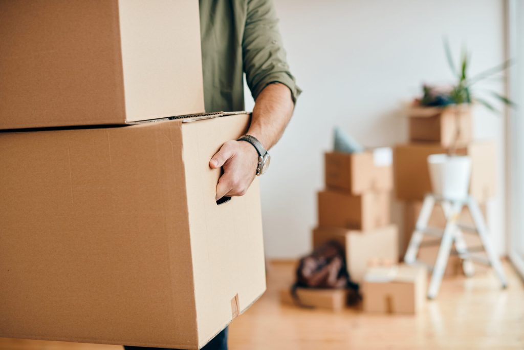 Cómo planificar una mudanza de oficina exitosa: Muebles, diseño y logística